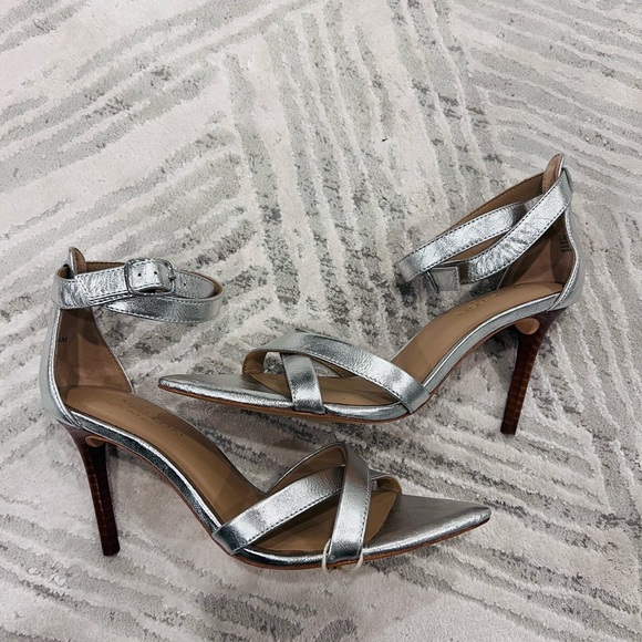 New Halston Heritage Lillian Metallic Silver Ankle Strap Sandal Size 6 - Picture 7 of 8